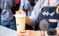2018饮品加盟，首选瑞幸咖啡，四大优势更有保障！